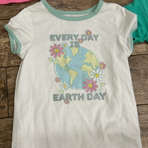 5 Girls Shirts - Picture 2 of 12